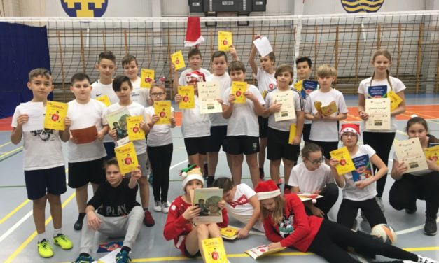 Mikołajkowy Turniej w Mini Piłkę Siatkową Drużyn Mieszanych klasy 5c