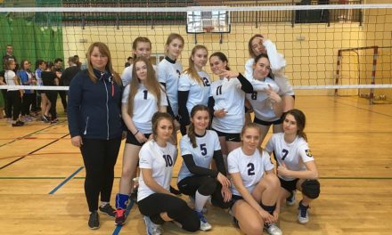 SP3 Mistrzem Powiatu w Piłce Siatkowej Dziewcząt