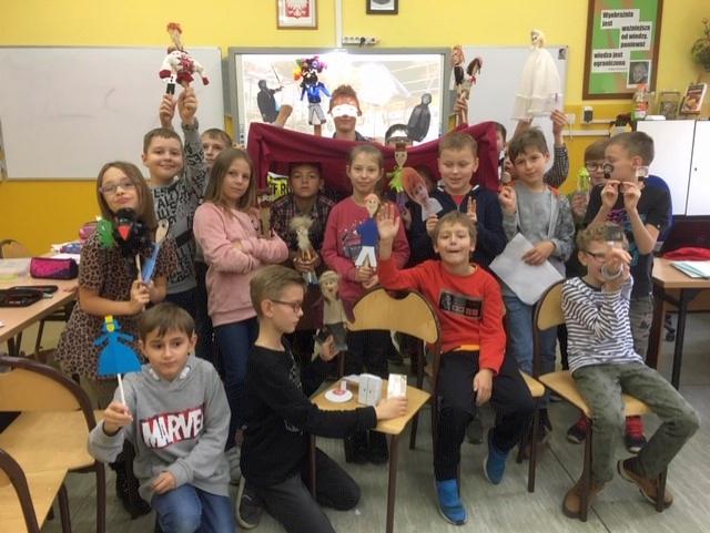 „Akademia pana Kleksa”-  zabawa w teatr w klasie 4B