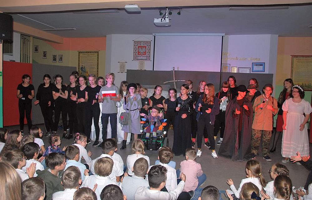 Szkolne obchody Święta Niepodległości