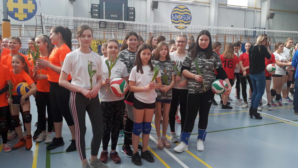 8 marca na sportowo z piłką siatkową