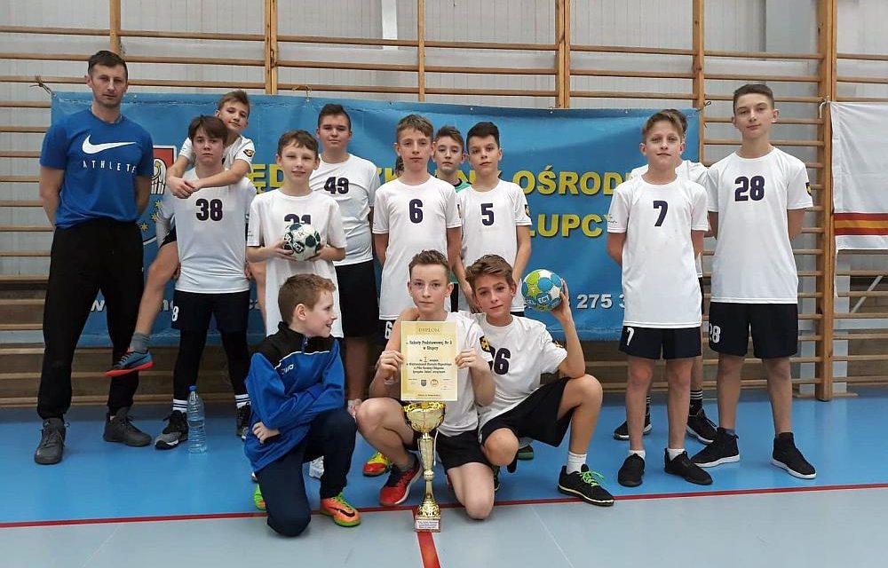 Wygrywamy Mistrzostwa Powiatu w piłce ręcznej chłopców Igrzyska Dzieci