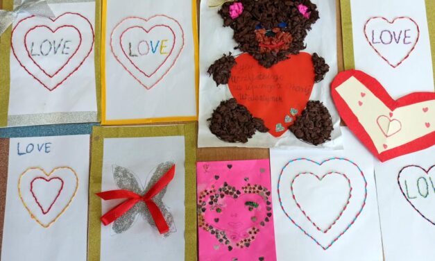 Konkurs na kartkę walentynkową dla dzieci korzystających ze świetlicy szkolnej.