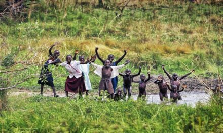 Trójka w projekcie ekologiczno-charytatywnym „Zbieramto w szkole”