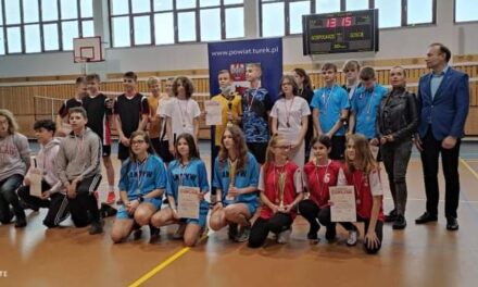 Przykona 24 XI – Brązowe medale dla SP3 w badmintonie