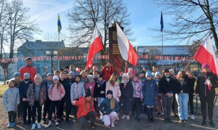 Sportowy akcent Święta Niepodległości w SP3