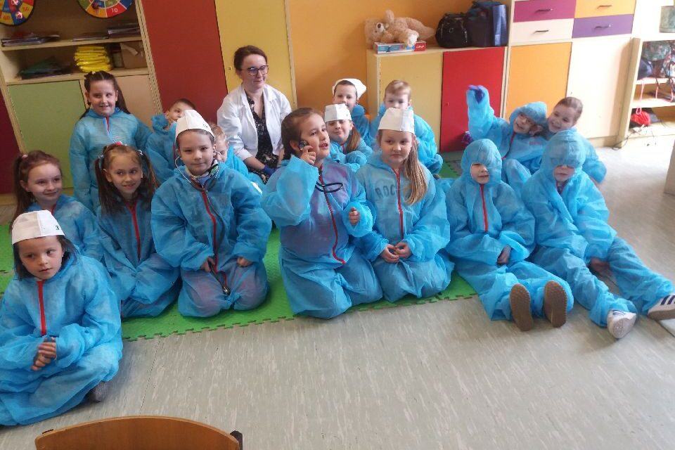 Niecodzienna lekcja z weterynarzem w klasie 1d