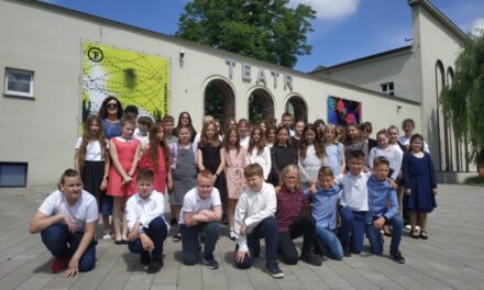 „MAŁY KSIĄŻĘ” W TEATRZE ALEKSANDRA FREDRY W GNIEŹNIE