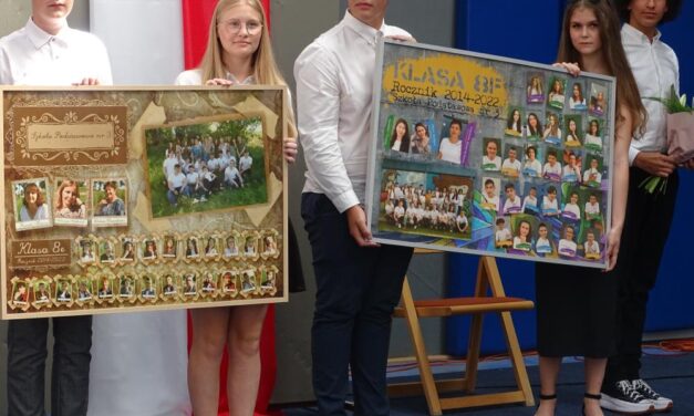 Zakończenie roku szkolnego 2021-2022 i pożegnanie absolwentów w SP3