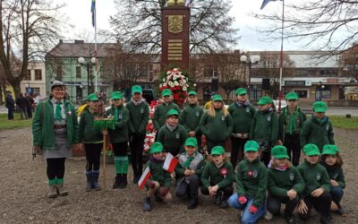3 Gromada Zuchowa „Leśne Ludki” na&nbsp;obchodach Narodowego Święta Niepodległości