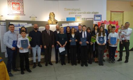 Stypendia samorządowe dla uczniów