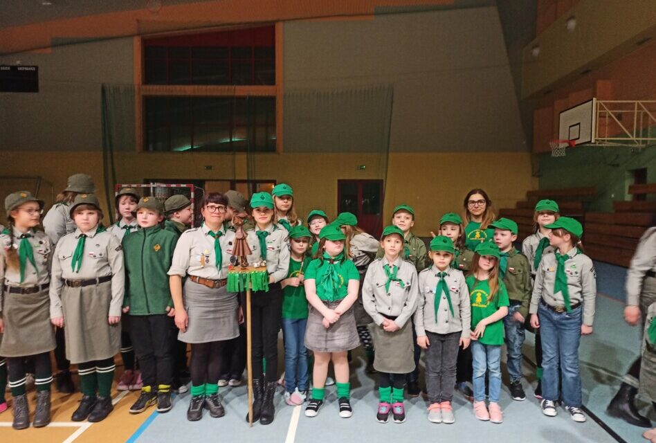 Gromada zuchowa „Leśne Ludki” na biwaku z okazji Dnia Myśli Braterskiej