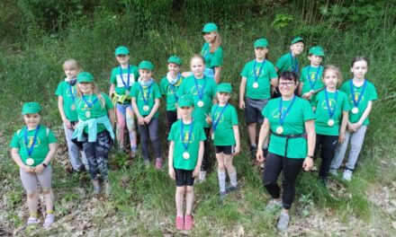 3 Gromada Zuchowa „Leśne Ludki” na „Majowej Szwendaczce”