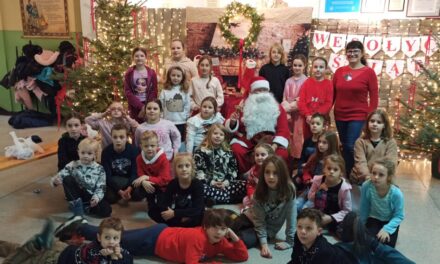 Spotkanie „Leśnych Ludków” z Mikołajem