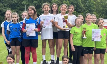  I miejsce dziewcząt z SP 3 na Mistrzostwach Rejonowych w Trójboju Lekkoatletycznym