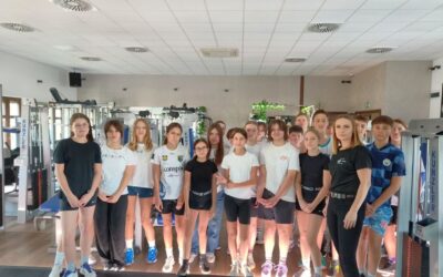 Lekcja wychowania fizycznego w&nbsp;siłowni 