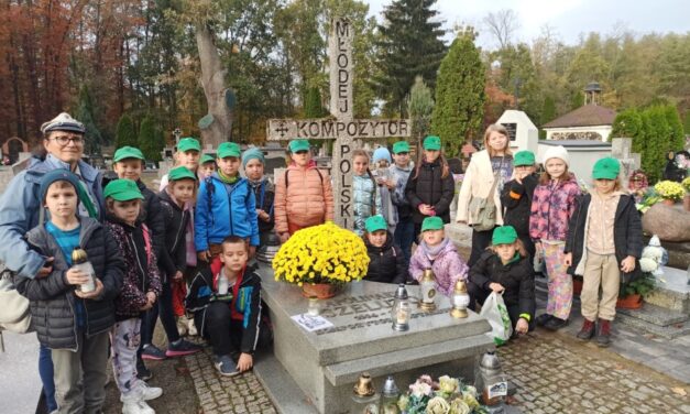 3 Gromada Zuchowa „Leśne Ludki” podczas akcji „Pamiętamy” 2024