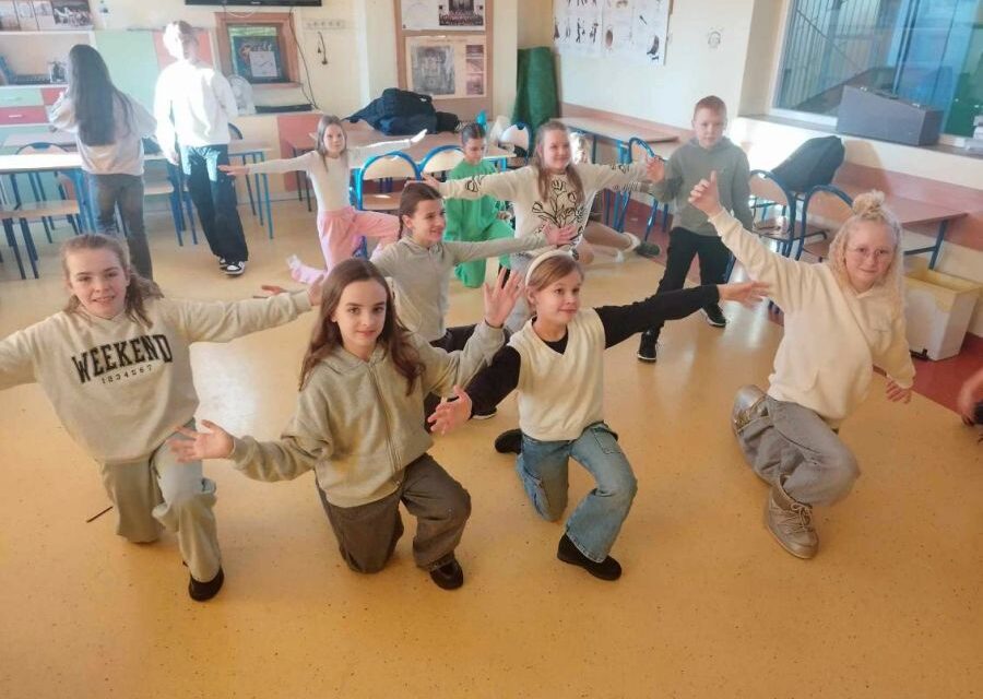 Zajęcia terapeutyczne – muzykoterapia i choreoterapia