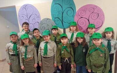 Gromada zuchowa „Leśne Ludki” na&nbsp;biwaku z&nbsp;okazji Dnia Myśli Braterskiej.