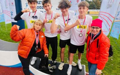 Podium chłopców w&nbsp;sztafecie 4×100 m