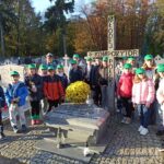 3 Gromada Zuchowa „Leśne Ludki” podczas akcji „Pamiętamy”