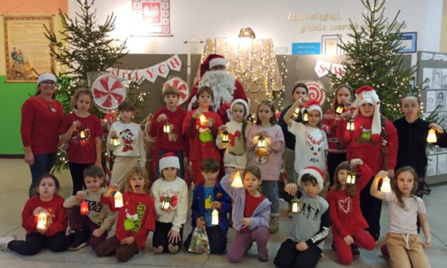 Spotkanie „Leśnych Ludków” z Mikołajem