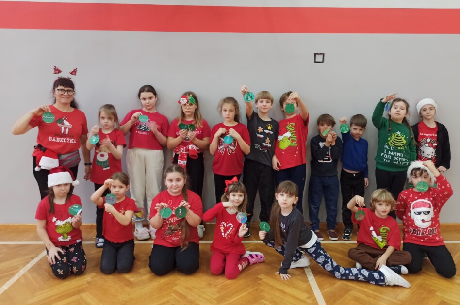 „Leśne Ludki” na&nbsp;Zuchowej Grze Mikołajkowej „W pogoni za&nbsp;Rudolfem”