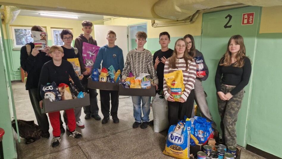 Zbiórka karmy dla Schroniska bezdomnych zwierząt w&nbsp;Katarzynowie