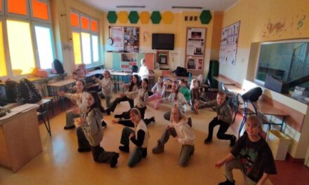 Muzykoterapia i&nbsp;choreoterapia – zajęcia terapeutyczne w&nbsp;SP3