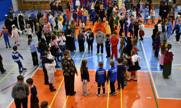 Fotorelacja z&nbsp;Baliku Karnawałowego uczniów 1 – 3