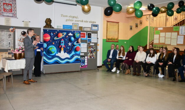 Wręczenie stypendium za&nbsp;najlepsze wyniki w&nbsp;nauce