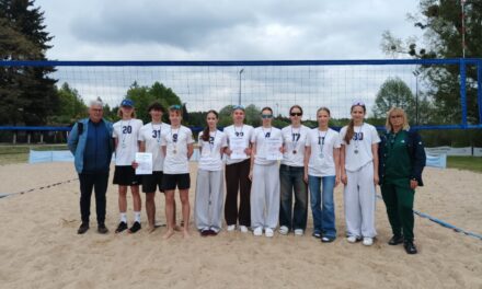 Sukces młodzieży z&nbsp;SP3 Słupca w&nbsp;Mistrzostwach Powiatu w&nbsp;Siatkówce Plażowej- złoto dla chłopców i&nbsp;srebro dla dziewcząt